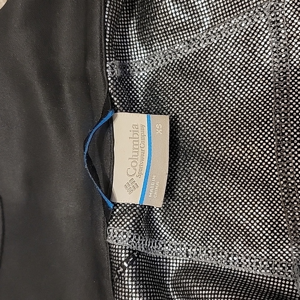 Columbia Titanium Womens Softshell Omni Heat Jacket (XS), Grey with Red Zippers - Picture 6 of 10